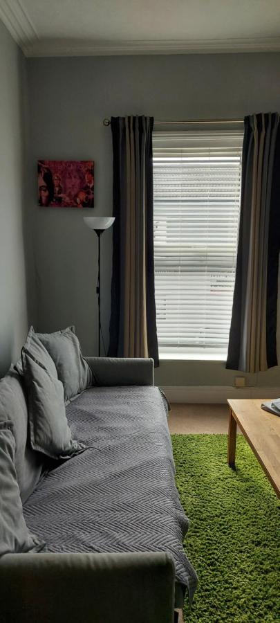 Mersey View, Two Bedroom Apartment, Liverpool Waterloo Exterior photo